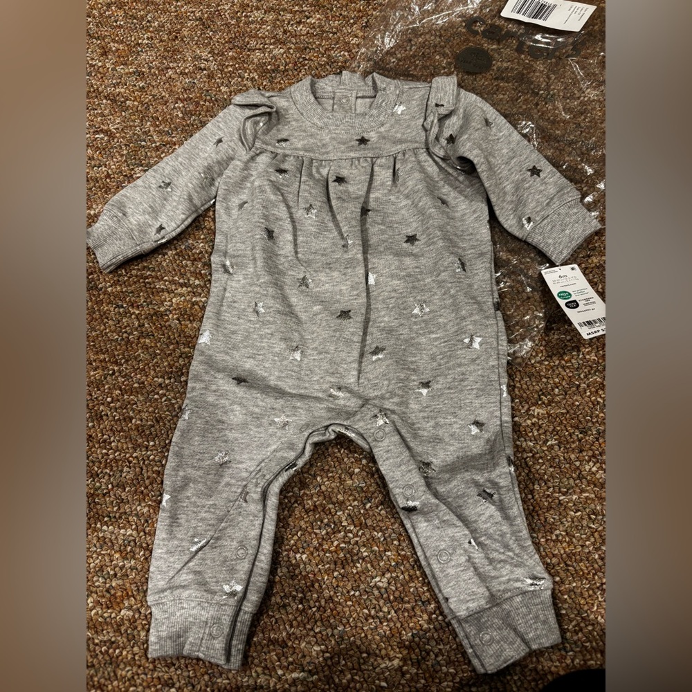 NWT Carter’s Gray w/Stars Onesie. 6 month